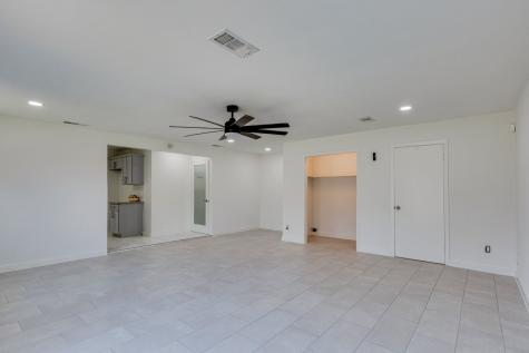 3831 Black Oak Drive Dallas TX 75241