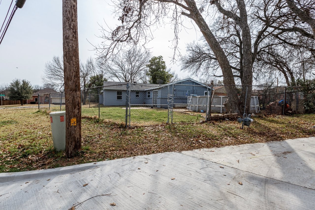 3831 Black Oak Drive Dallas TX 75241