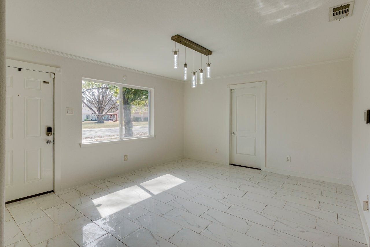 3831 Black Oak Drive Dallas TX 75241