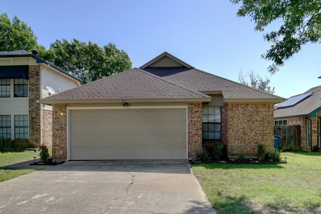 931 Boxwood Drive Lewisville TX 75067