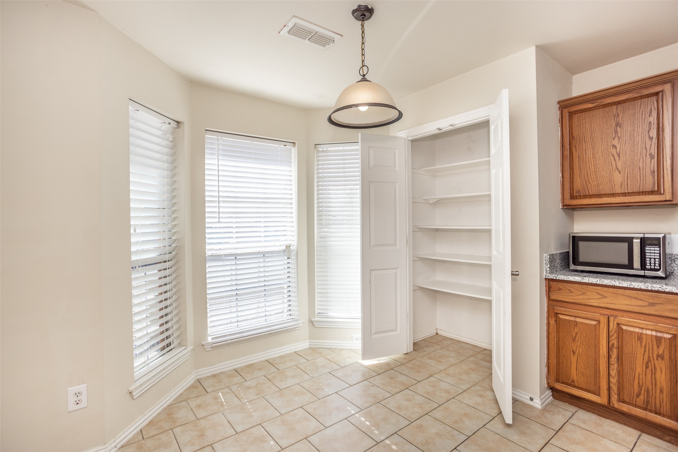 3511 Austin Street Gainesville TX 76240