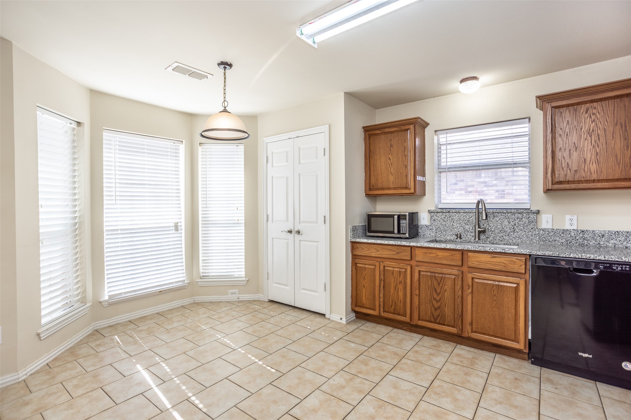 3511 Austin Street Gainesville TX 76240