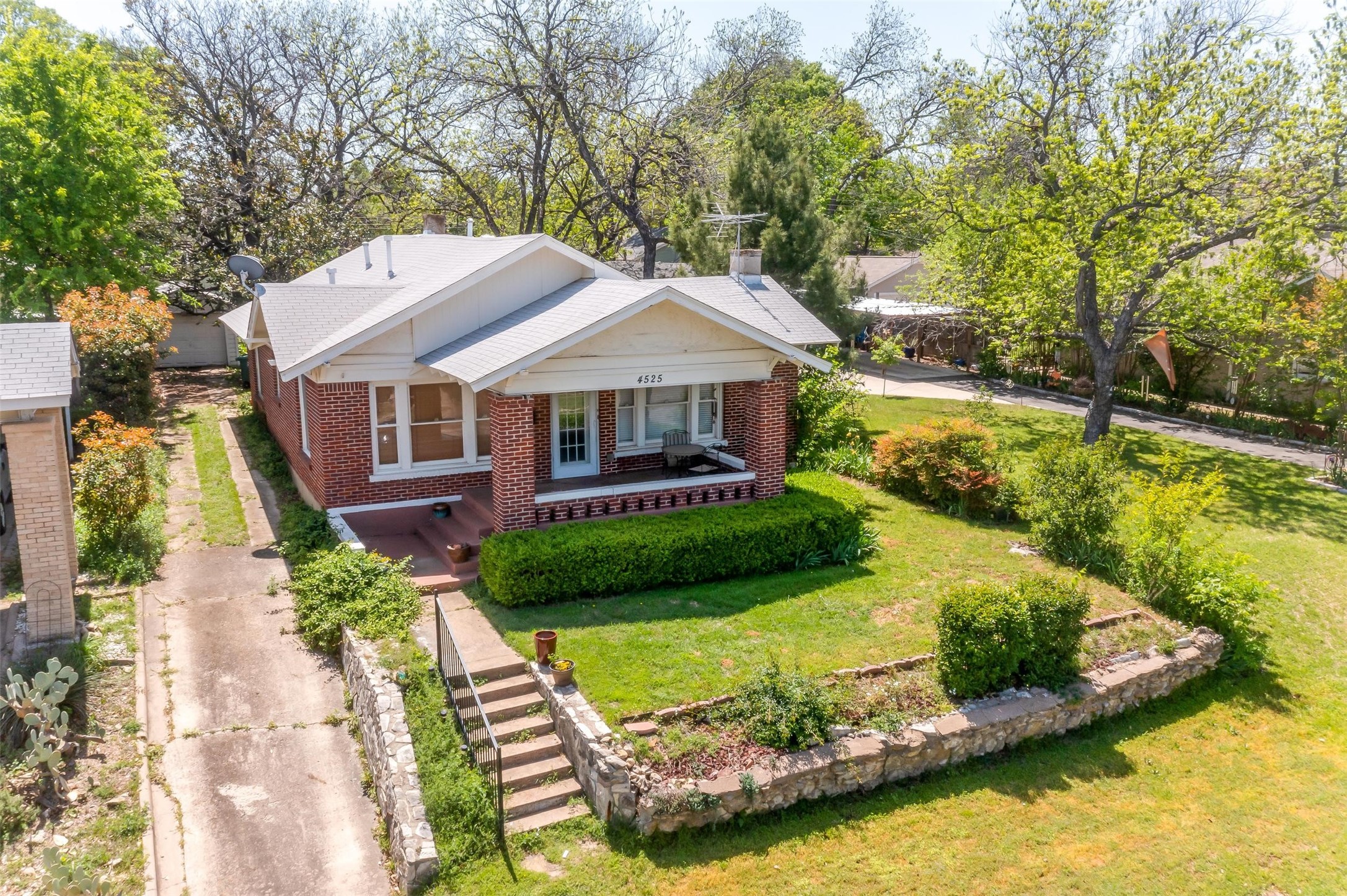 4525 El Campo Avenue Fort Worth TX 76107