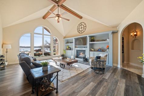 155 Lakeshore Drive Waxahachie TX 75165