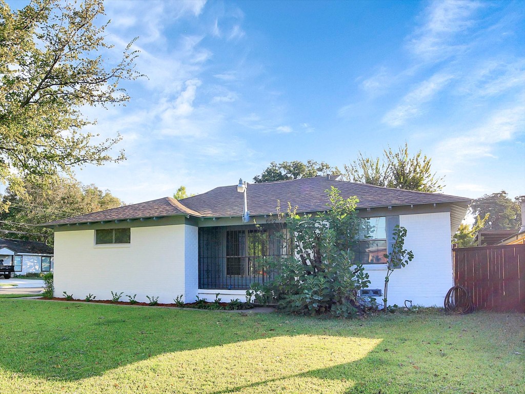662 Odeneal Street Dallas TX 75217