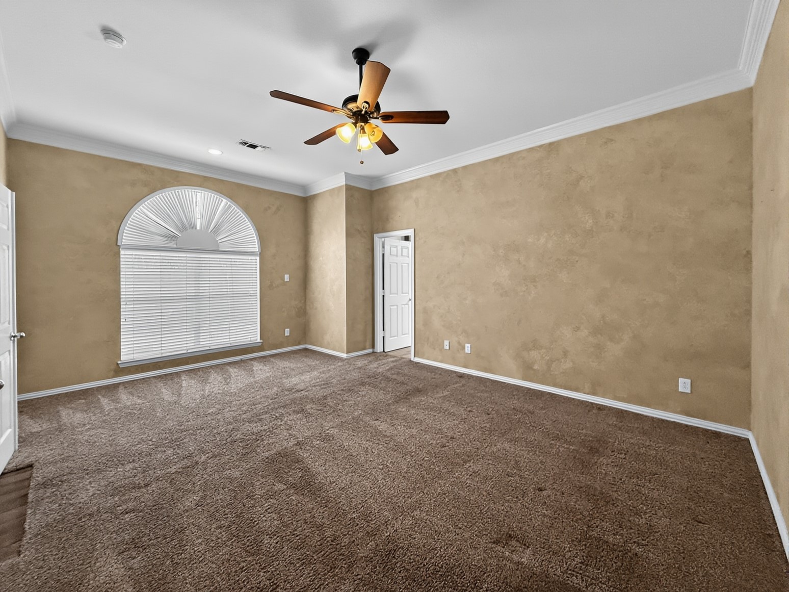 2025 Fair Oaks Circle Corinth TX 76210