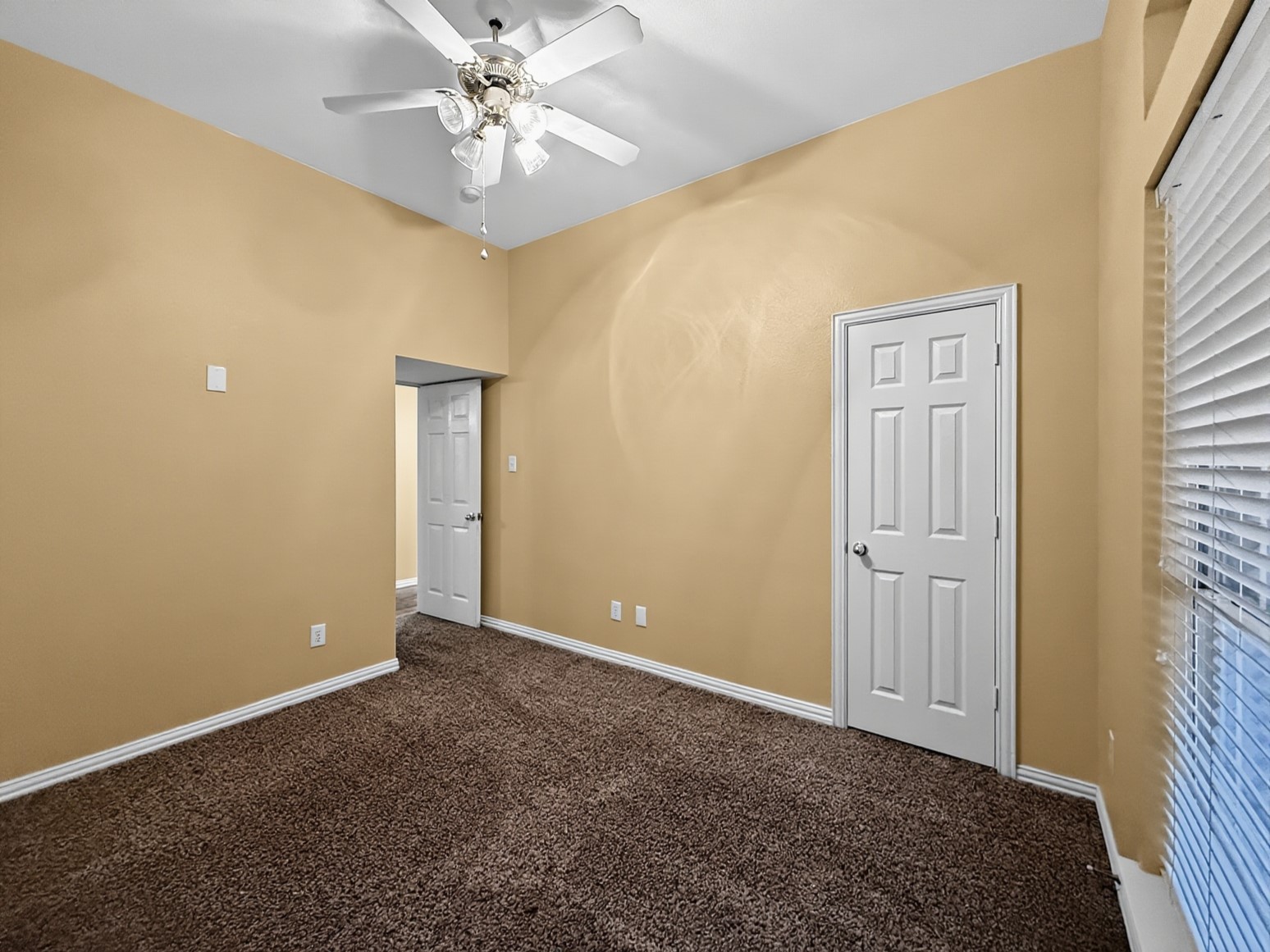 2025 Fair Oaks Circle Corinth TX 76210