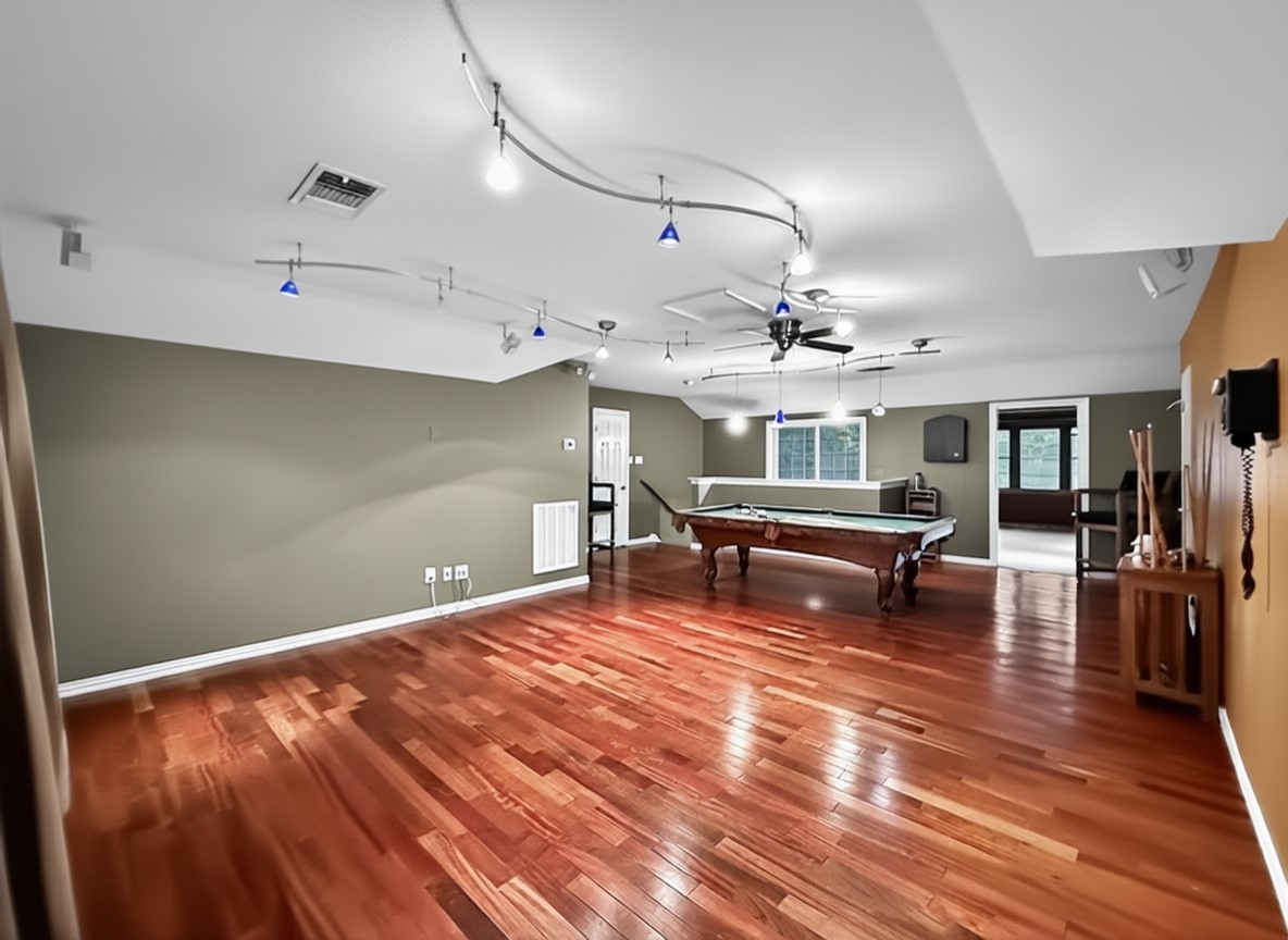 2025 Fair Oaks Circle Corinth TX 76210