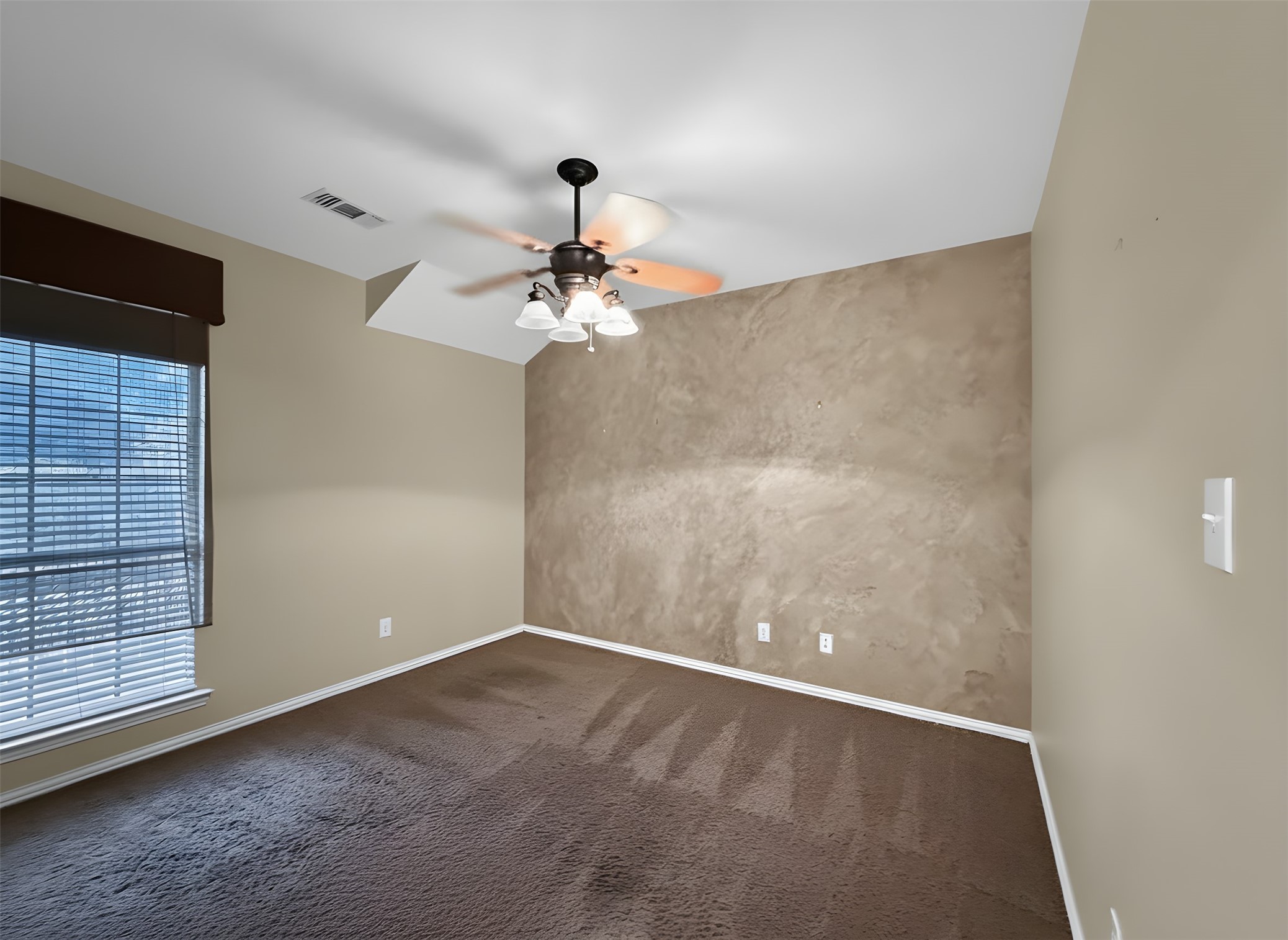 2025 Fair Oaks Circle Corinth TX 76210