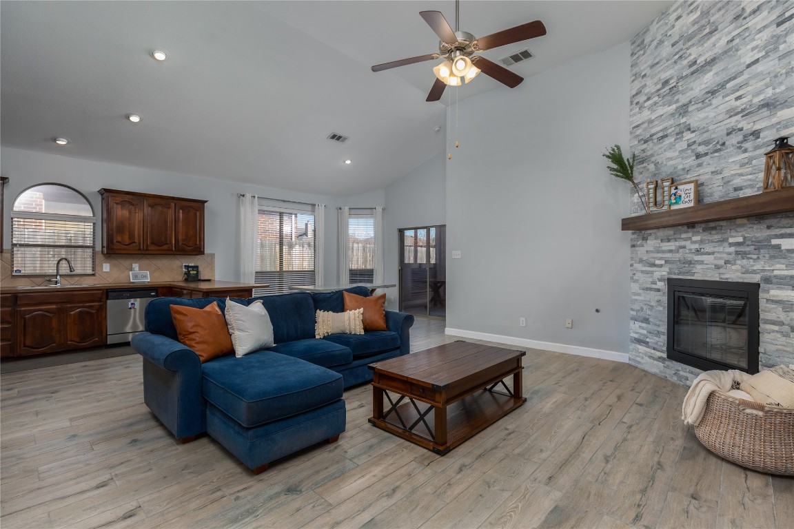10040 Tulare Lane Fort Worth TX 76177