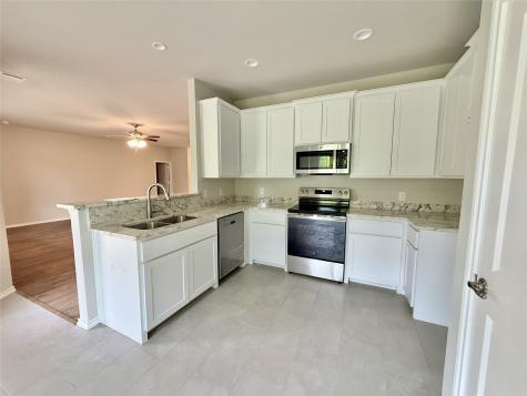 1203 Anthony Gainesville TX 76240