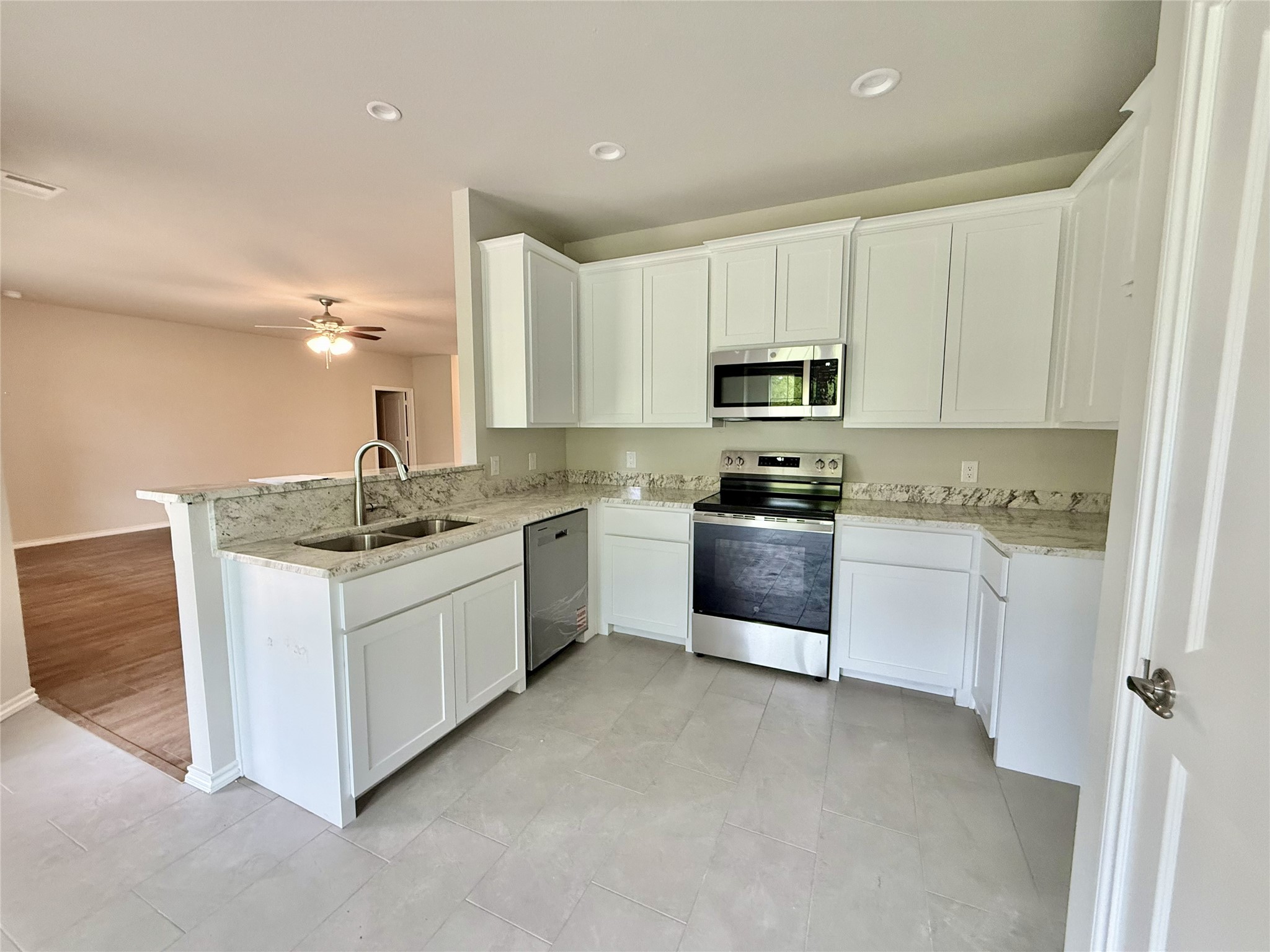 1203 Anthony Gainesville TX 76240