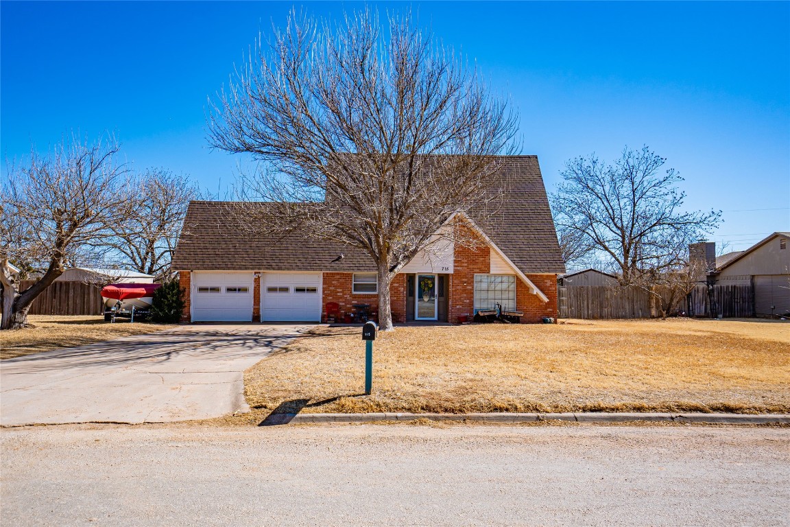 715 Avenue Q Anson TX 79501