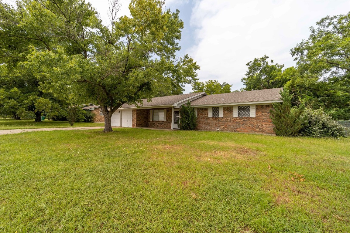 913 N Dale Avenue Stephenville TX 76401