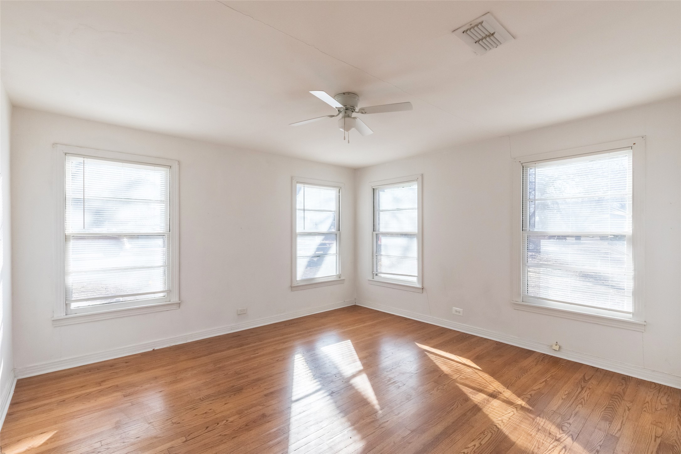 504 Oak Street Clyde TX 79510