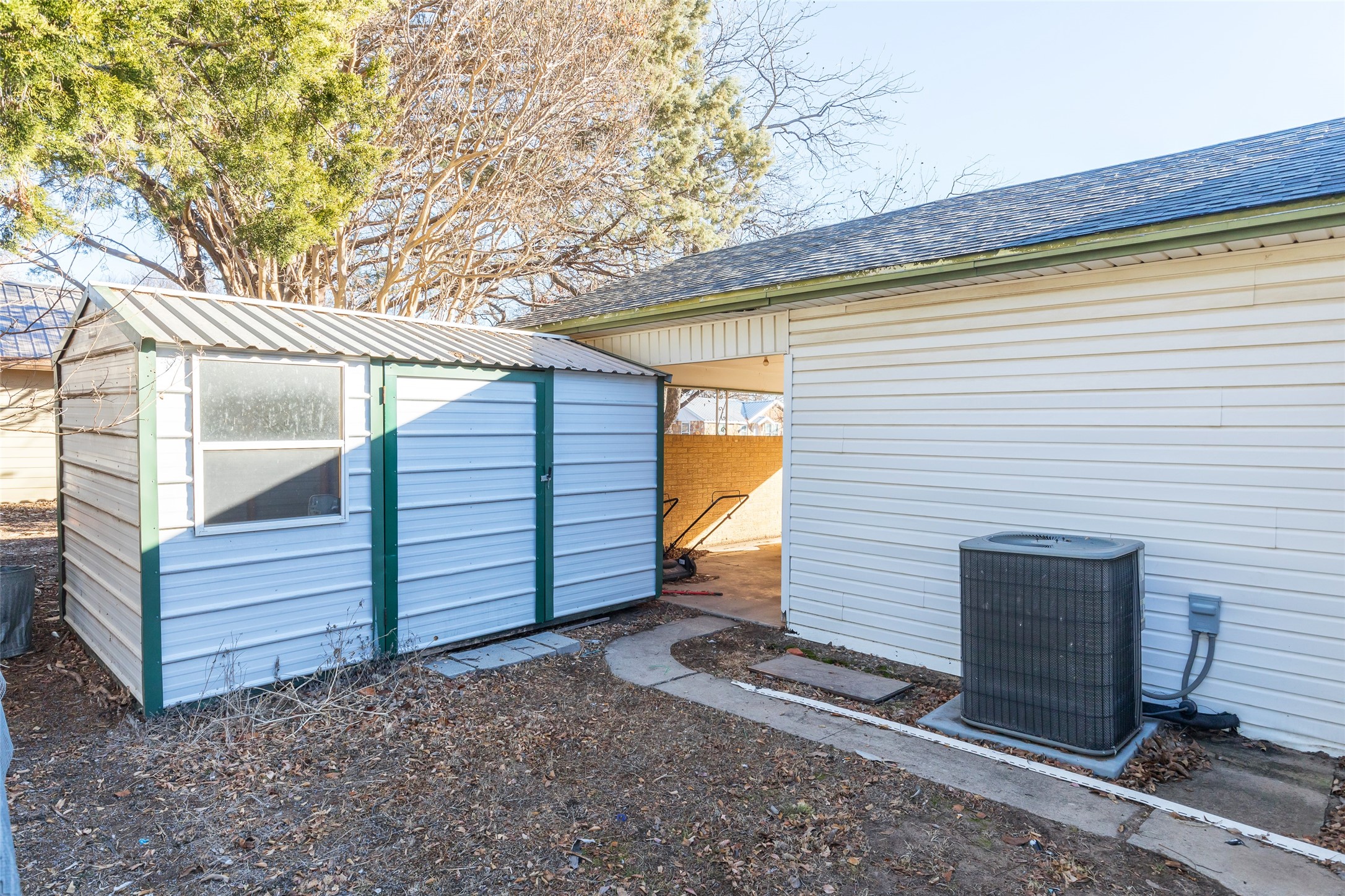 504 Oak Street Clyde TX 79510