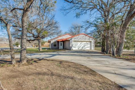 601 N Stewart Street Azle TX 76020