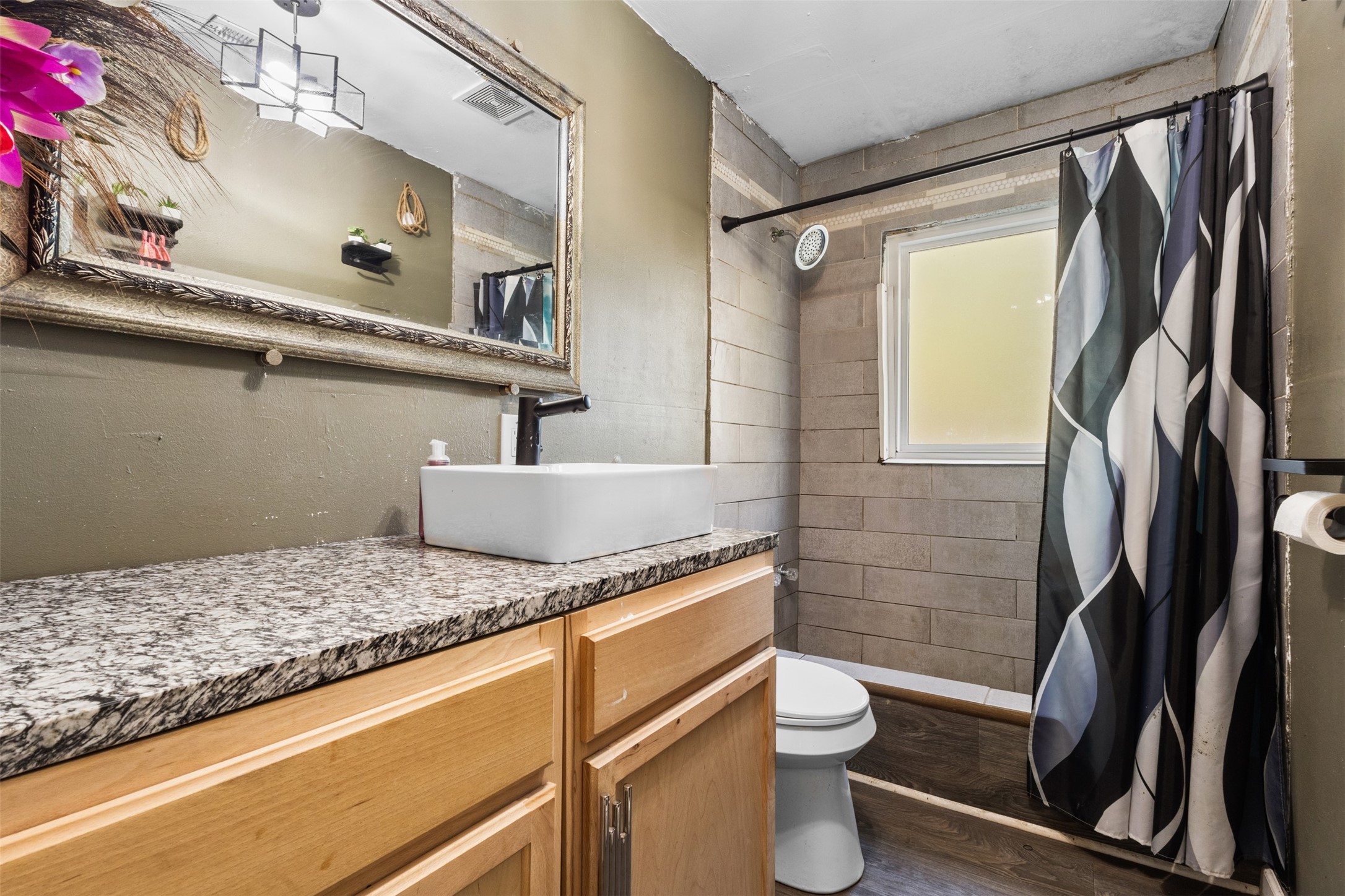 833 Dent Street Garland TX 75040