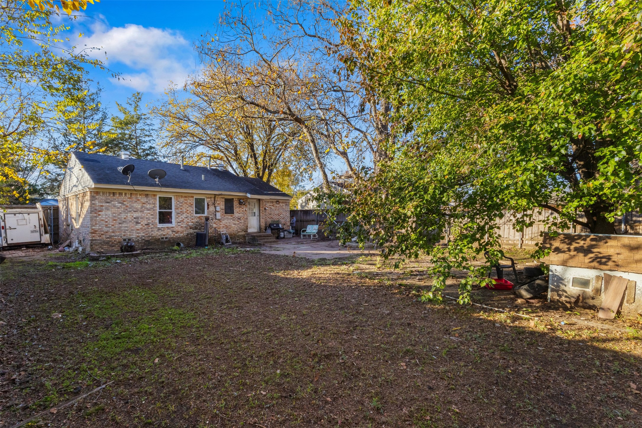 833 Dent Street Garland TX 75040