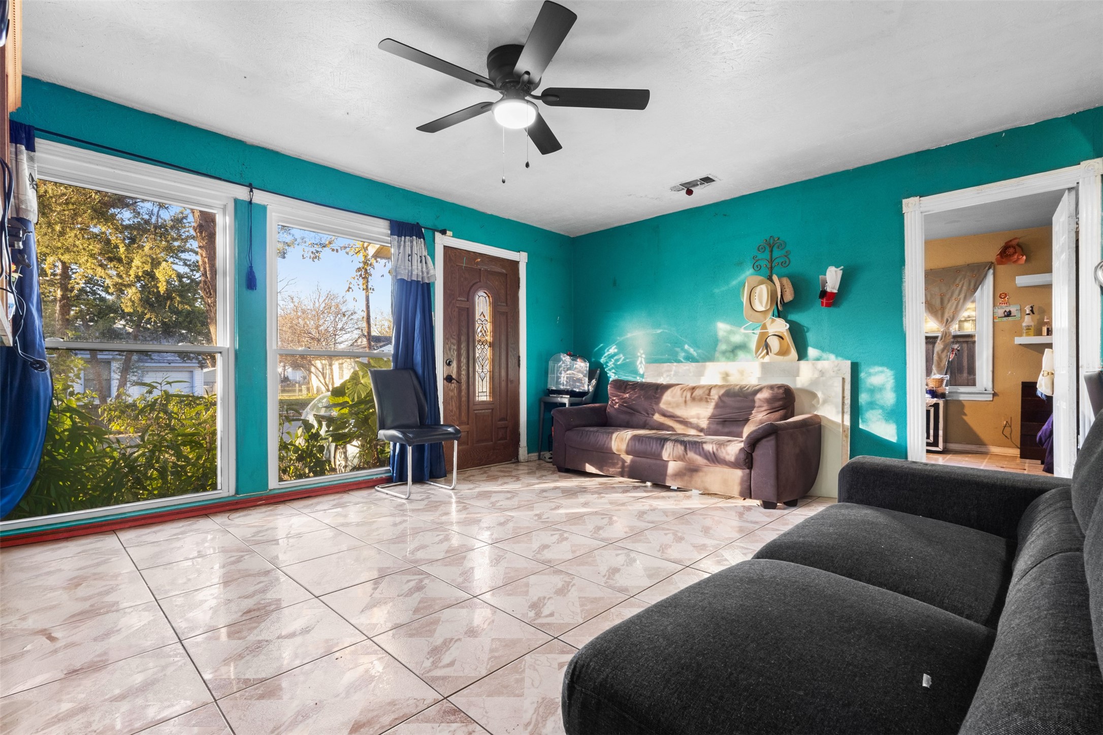 833 Dent Street Garland TX 75040