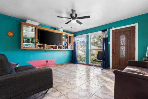 833 Dent Street Garland TX 75040