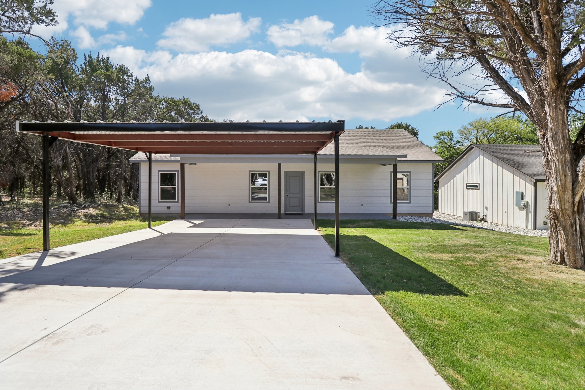9320 Apache Trail Rio Vista TX 76093