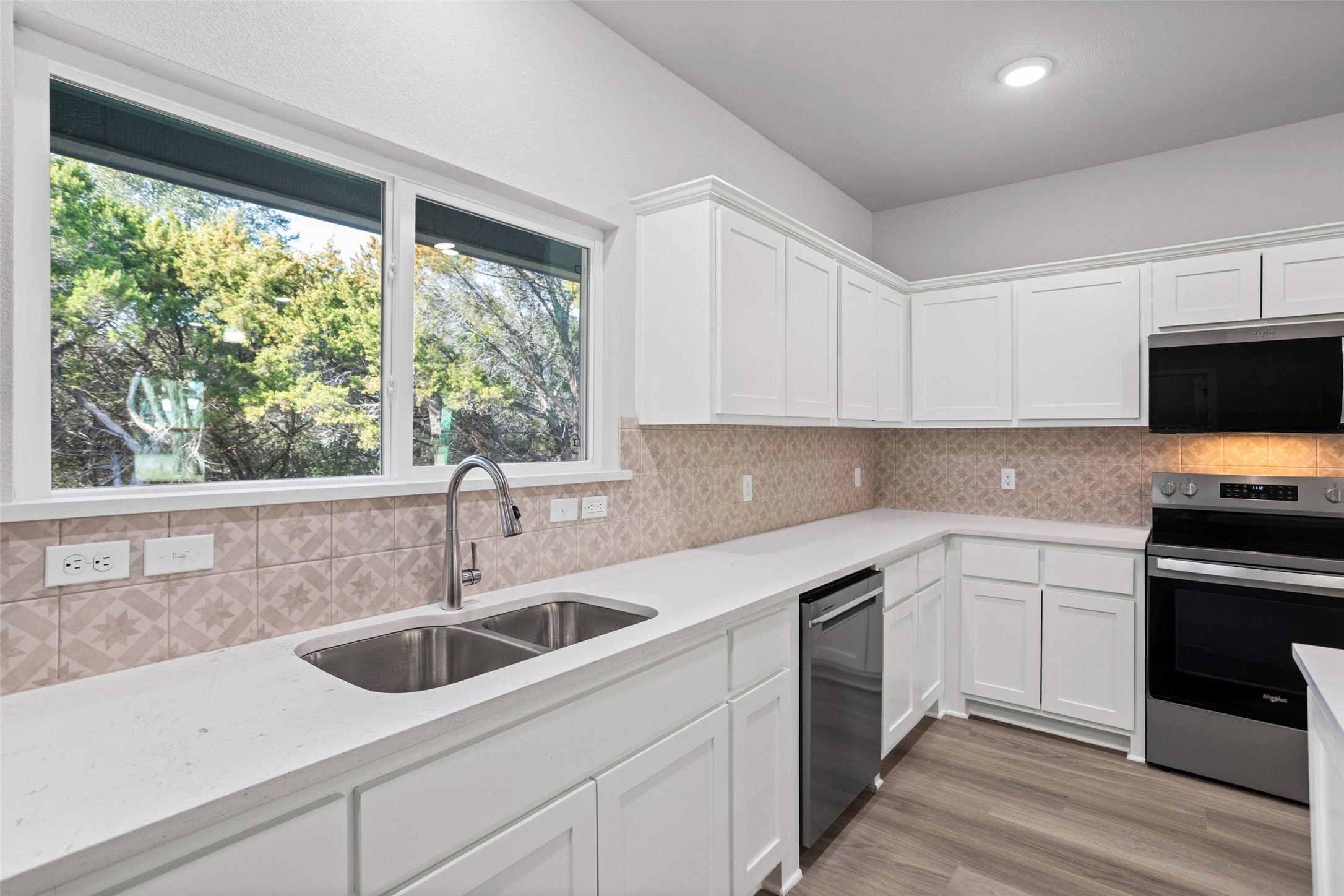 9320 Apache Trail Rio Vista TX 76093