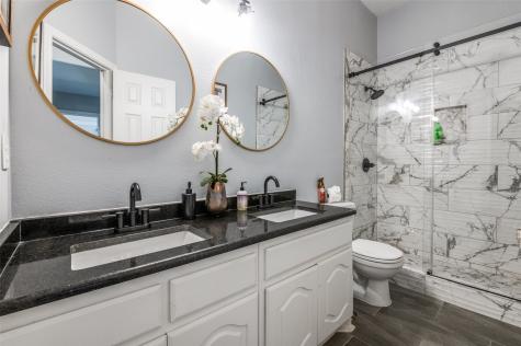 2731 Vela Grand Prairie TX 75054