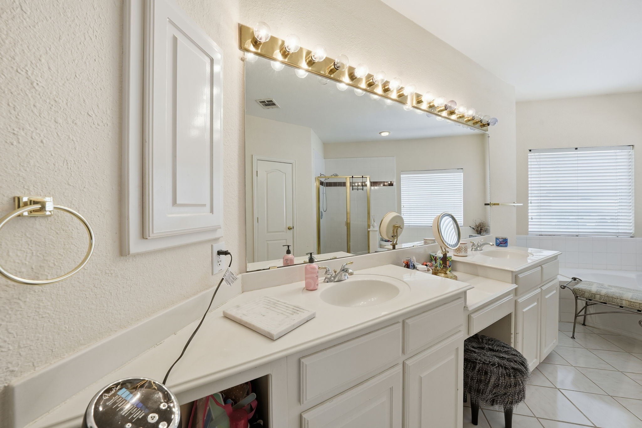 5010 Coventry Lane Arlington TX 76017