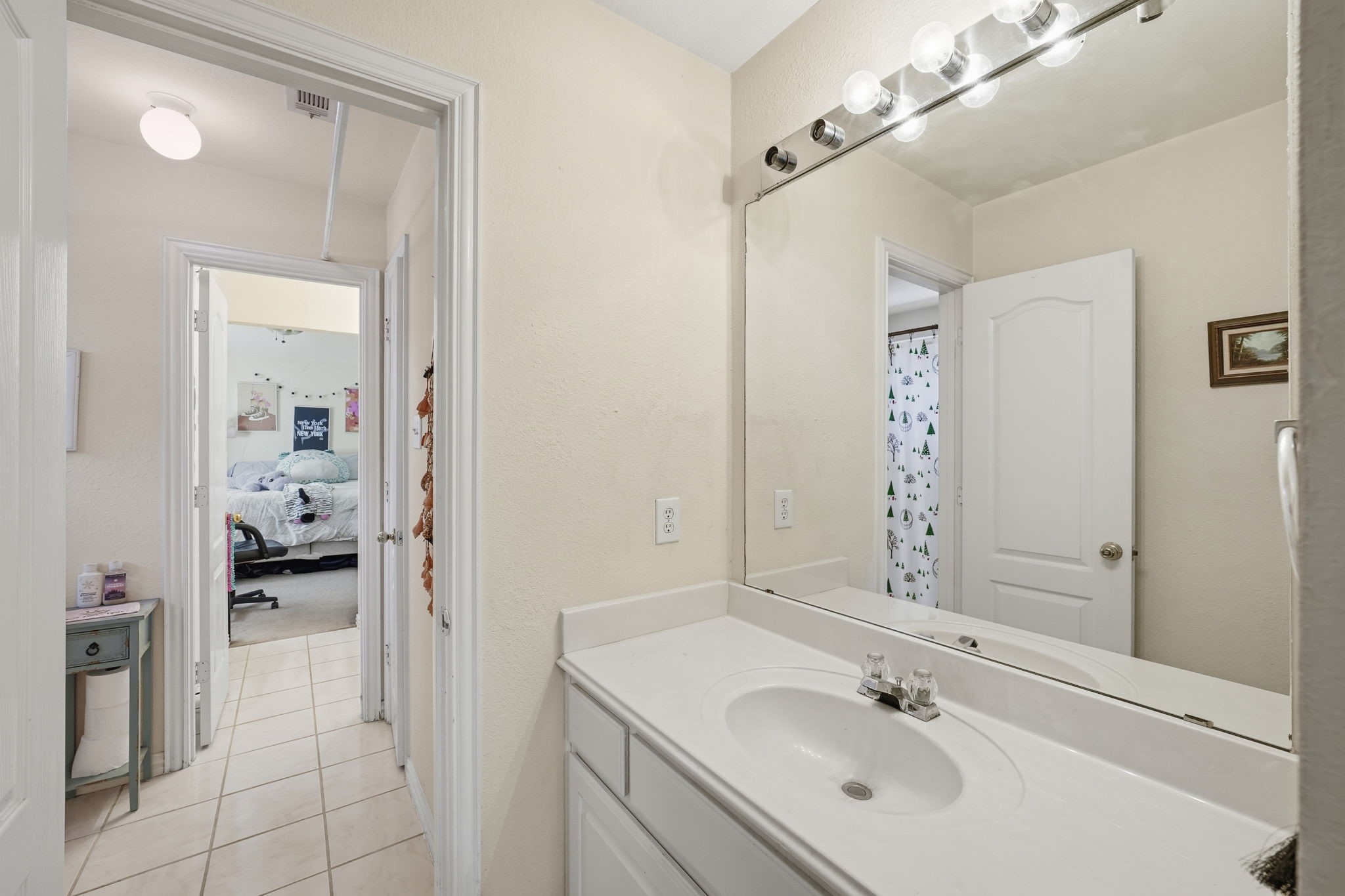 5010 Coventry Lane Arlington TX 76017