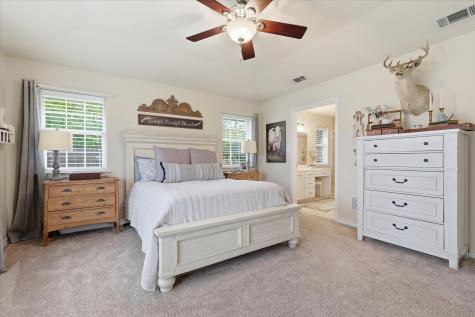 202 Colonial Heights Sanger TX 76266