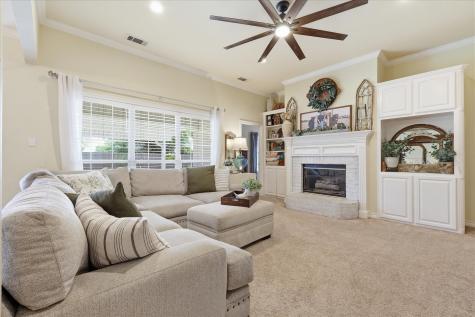 202 Colonial Heights Sanger TX 76266