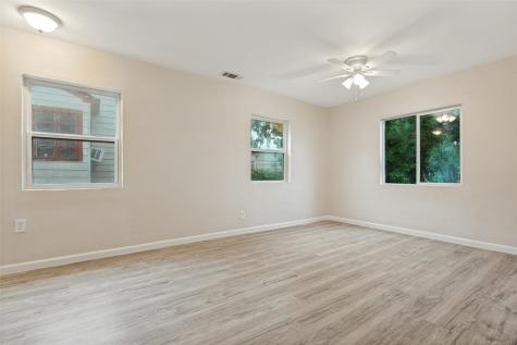 1821 Overhill Lane Dallas TX 75216