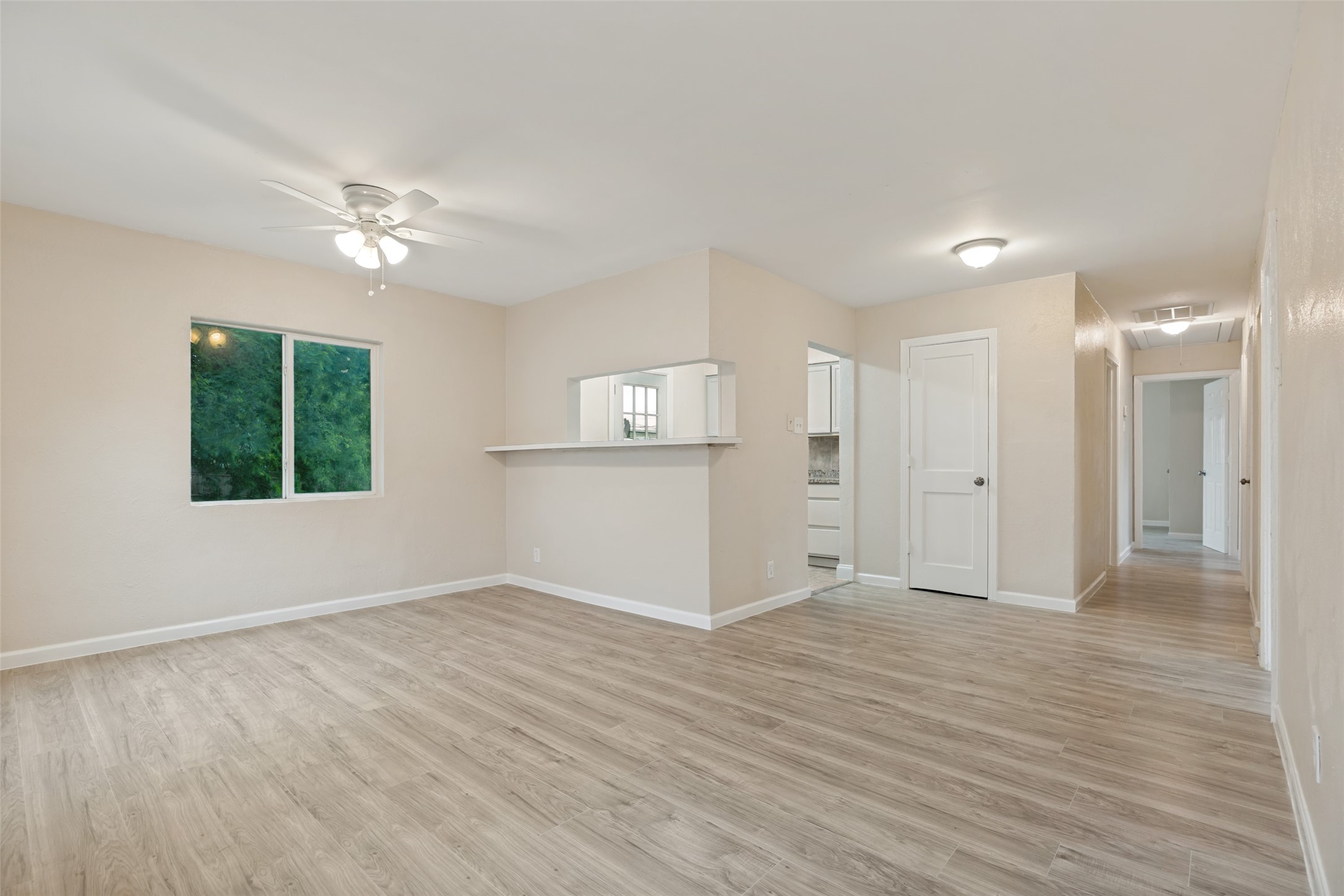 1821 Overhill Lane Dallas TX 75216