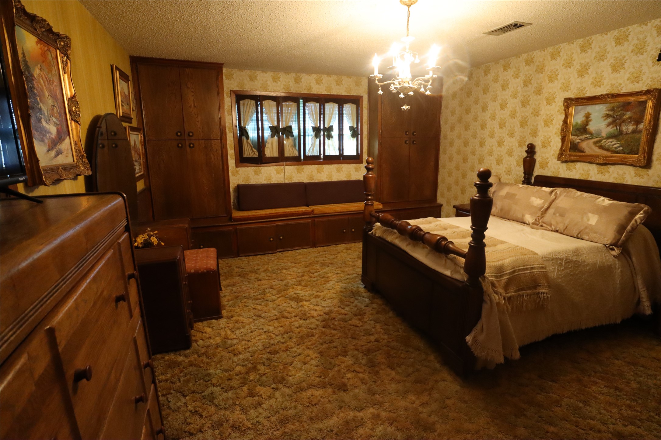 301 Travis Street Ranger TX 76470