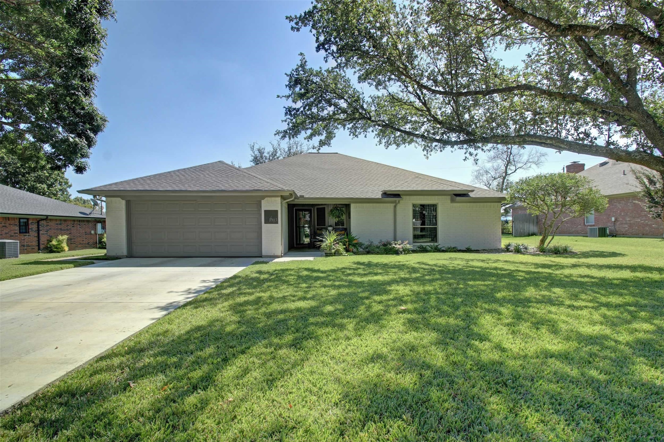 1603 Murry Drive Cleburne TX 76033