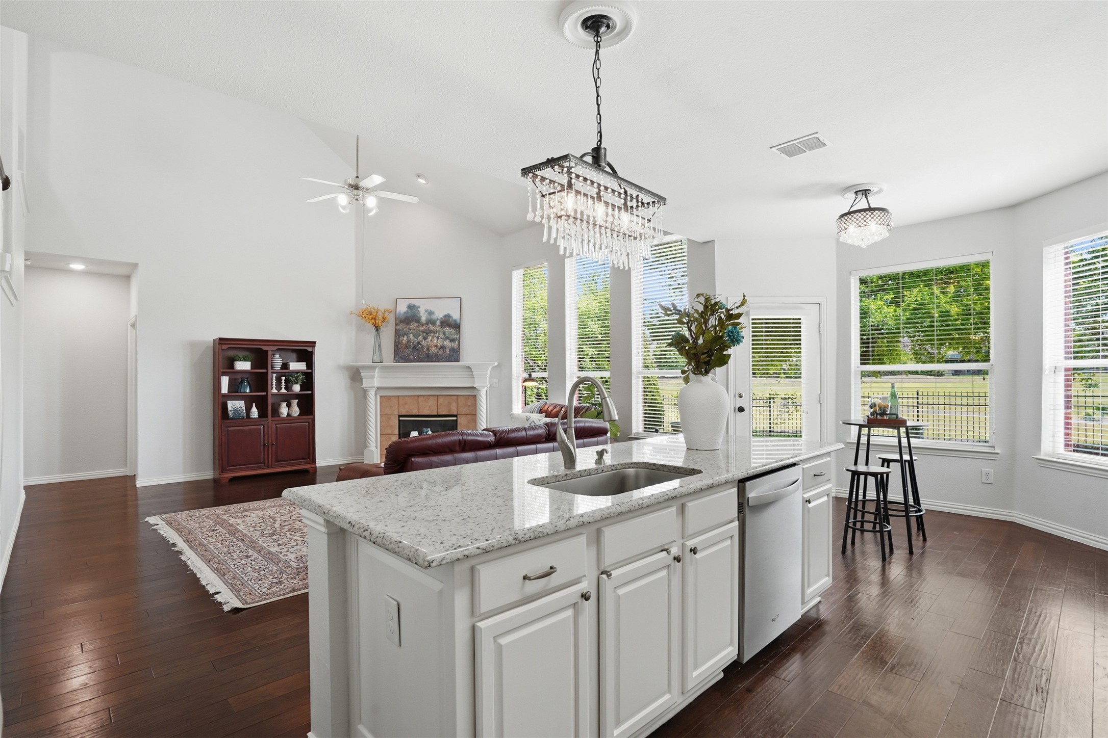 913 Royal Oaks Drive Mckinney TX 75072