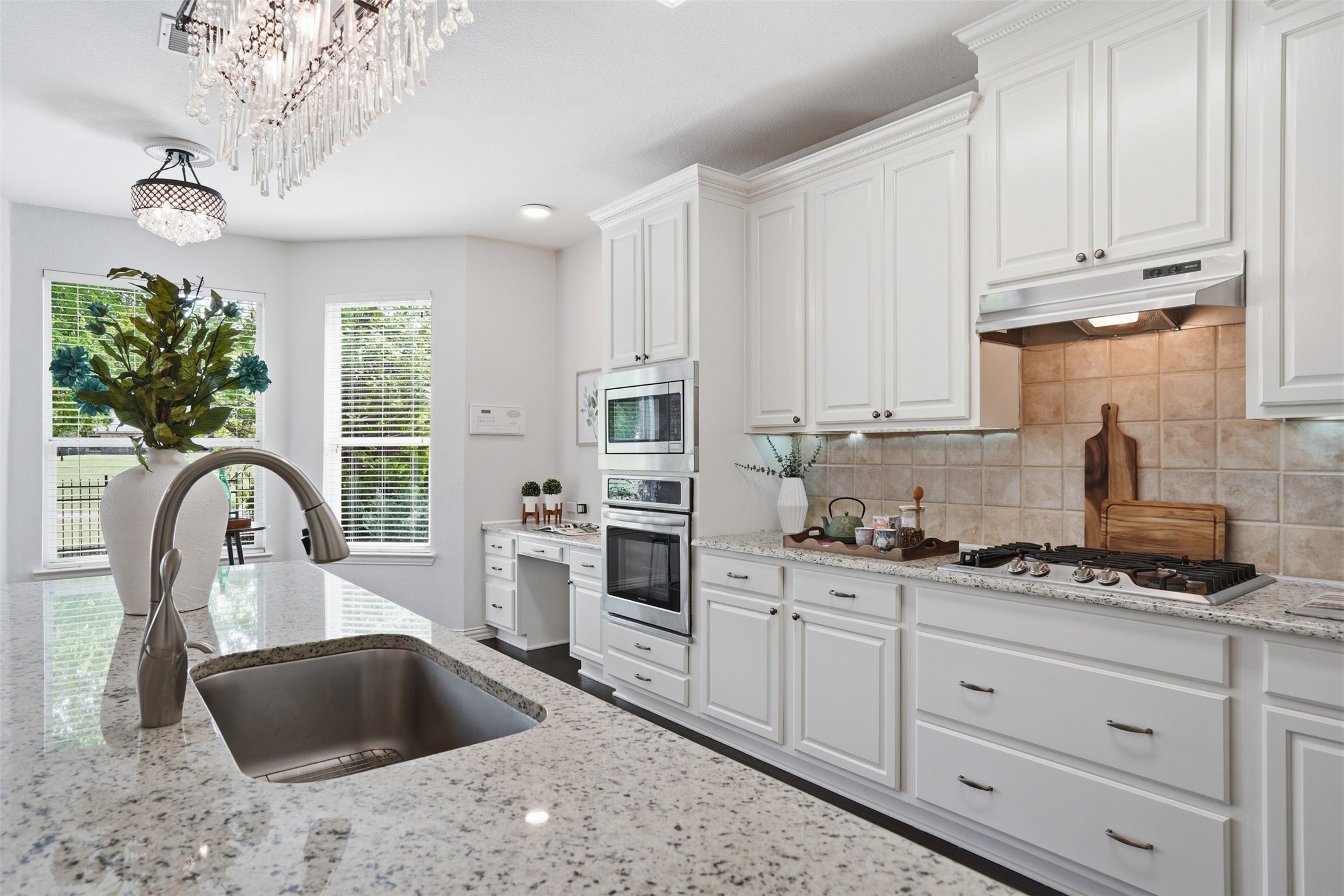 913 Royal Oaks Drive Mckinney TX 75072