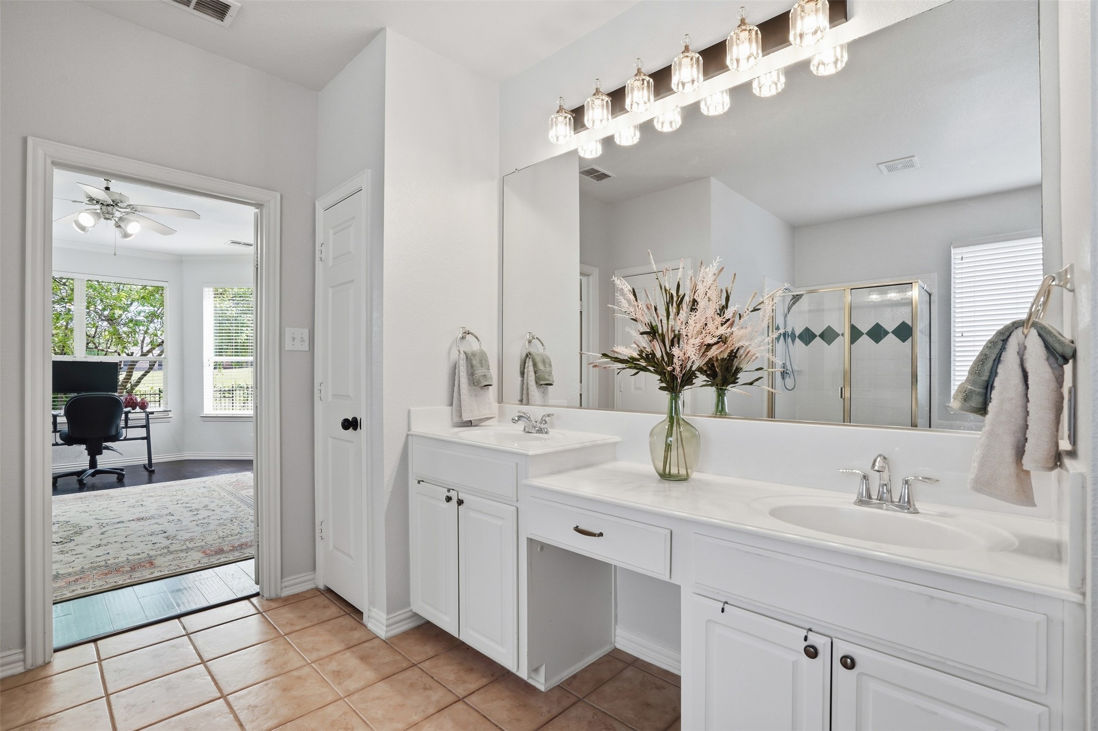 913 Royal Oaks Drive Mckinney TX 75072