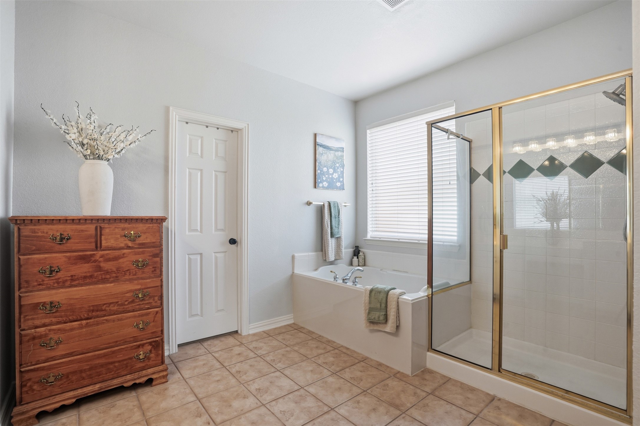 913 Royal Oaks Drive Mckinney TX 75072