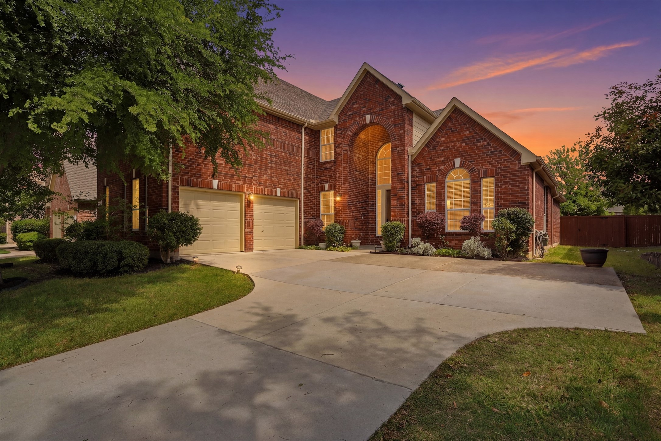 913 Royal Oaks Drive Mckinney TX 75072