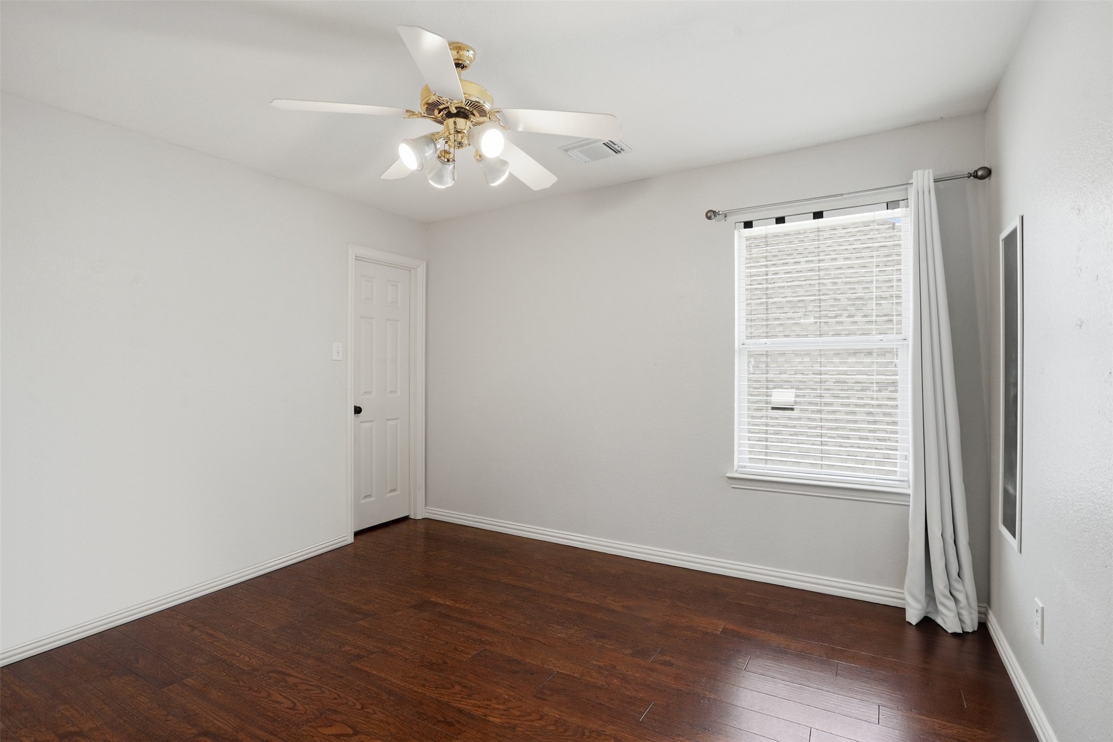 913 Royal Oaks Drive Mckinney TX 75072