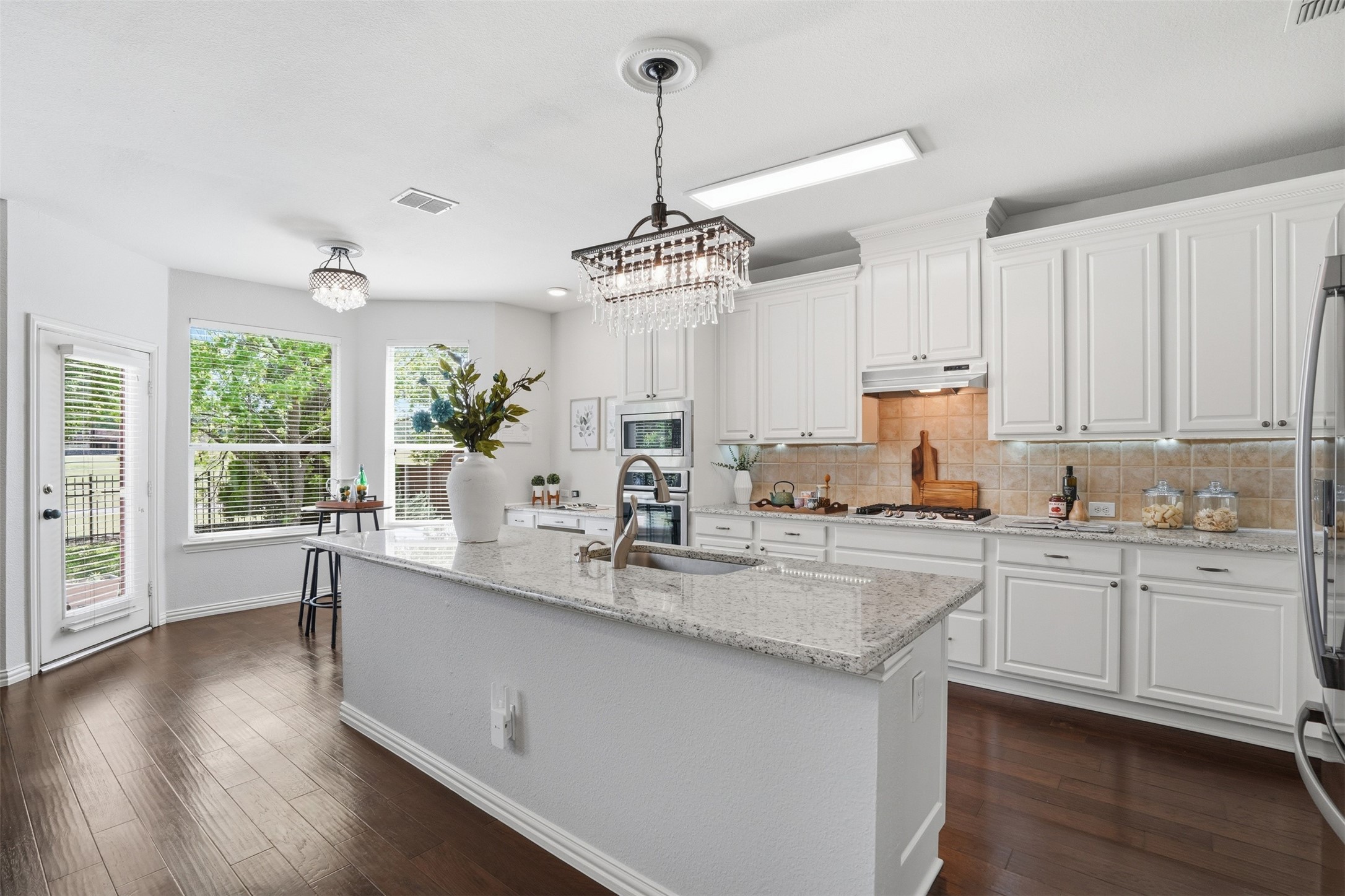 913 Royal Oaks Drive Mckinney TX 75072