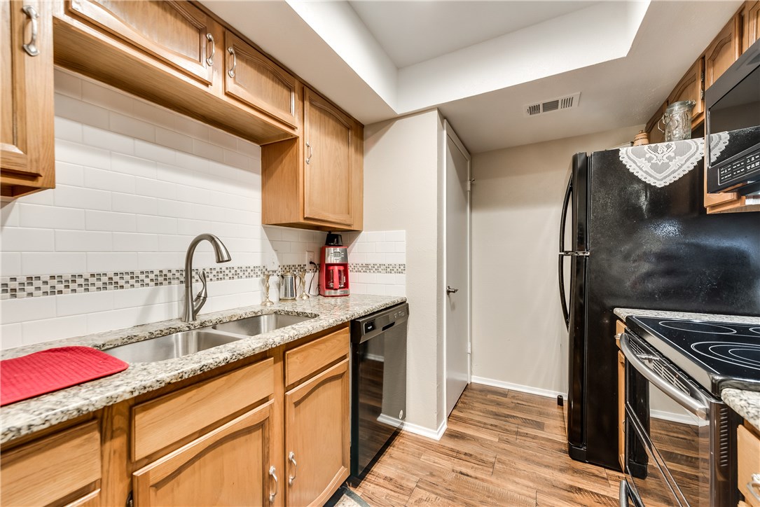 419 San Mateo Drive Garland TX 75043