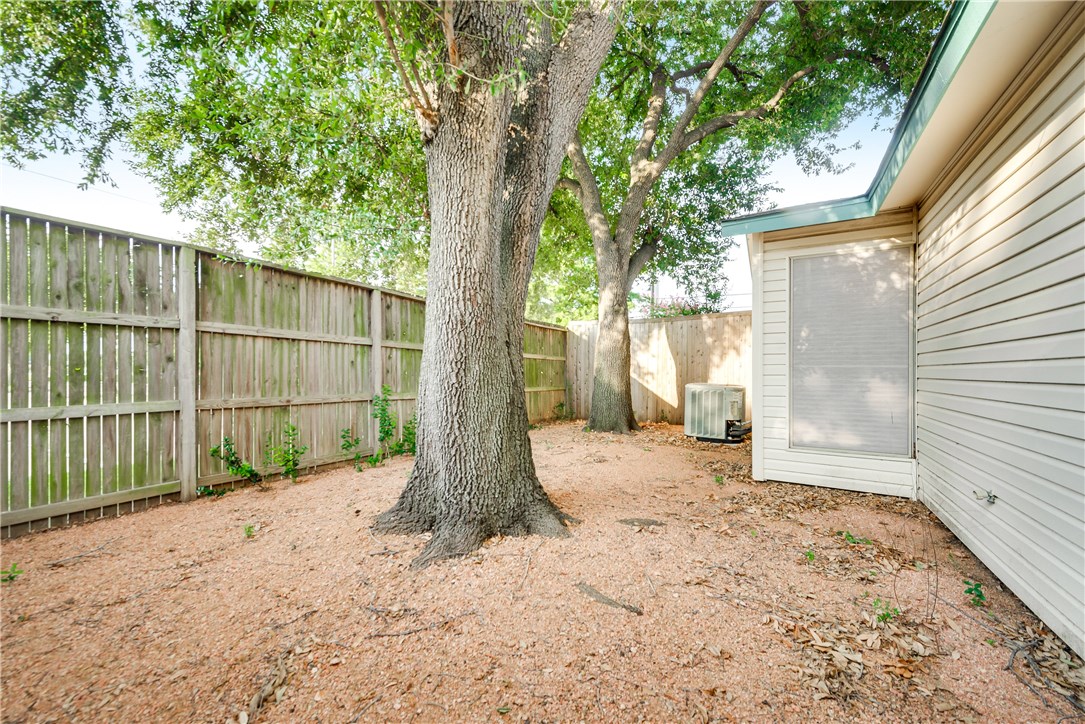 419 San Mateo Drive Garland TX 75043