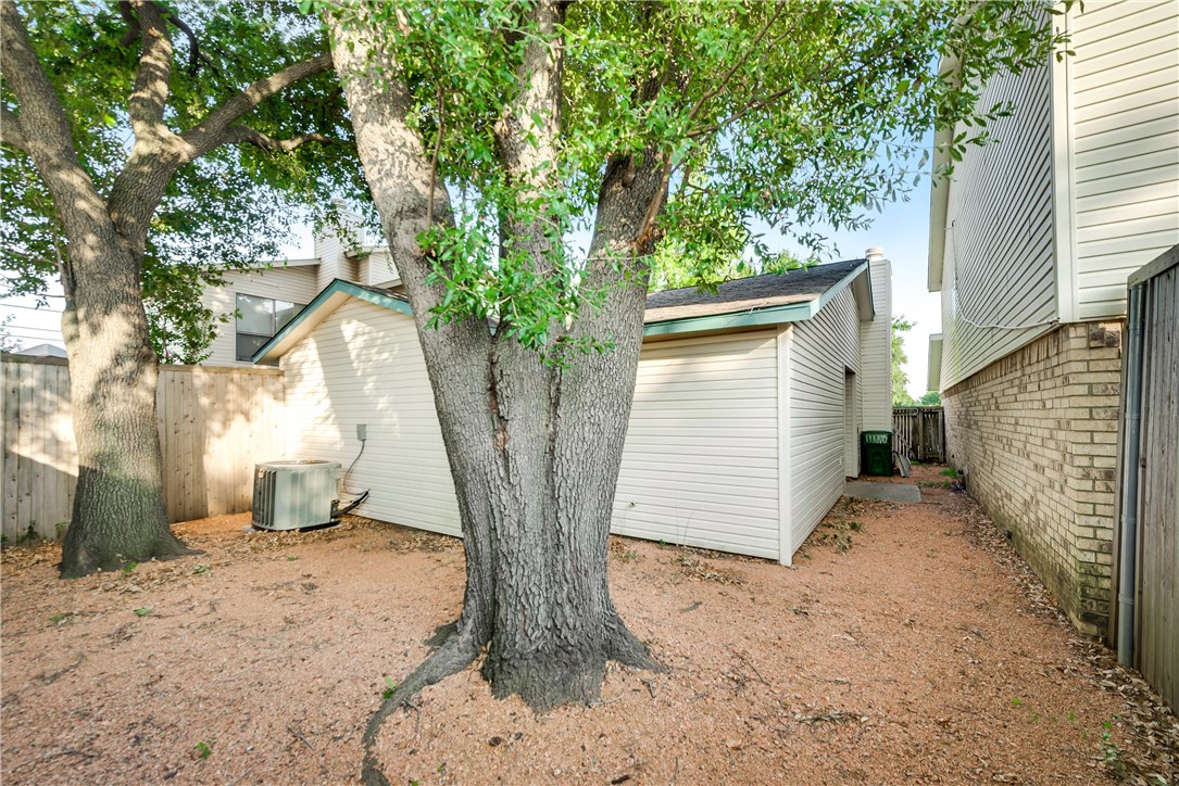 419 San Mateo Drive Garland TX 75043