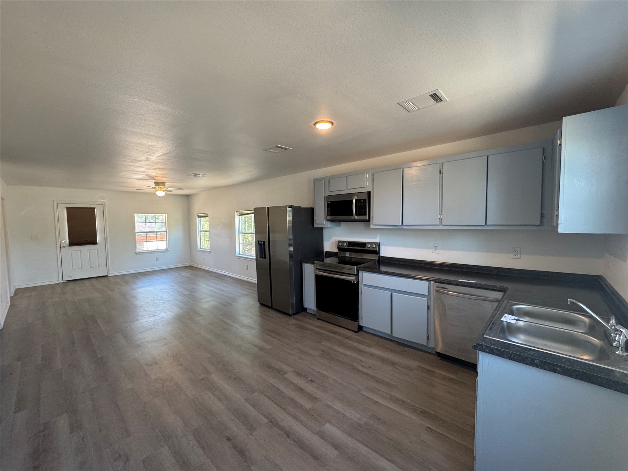 232 E Quanah Road Mabank TX 75156
