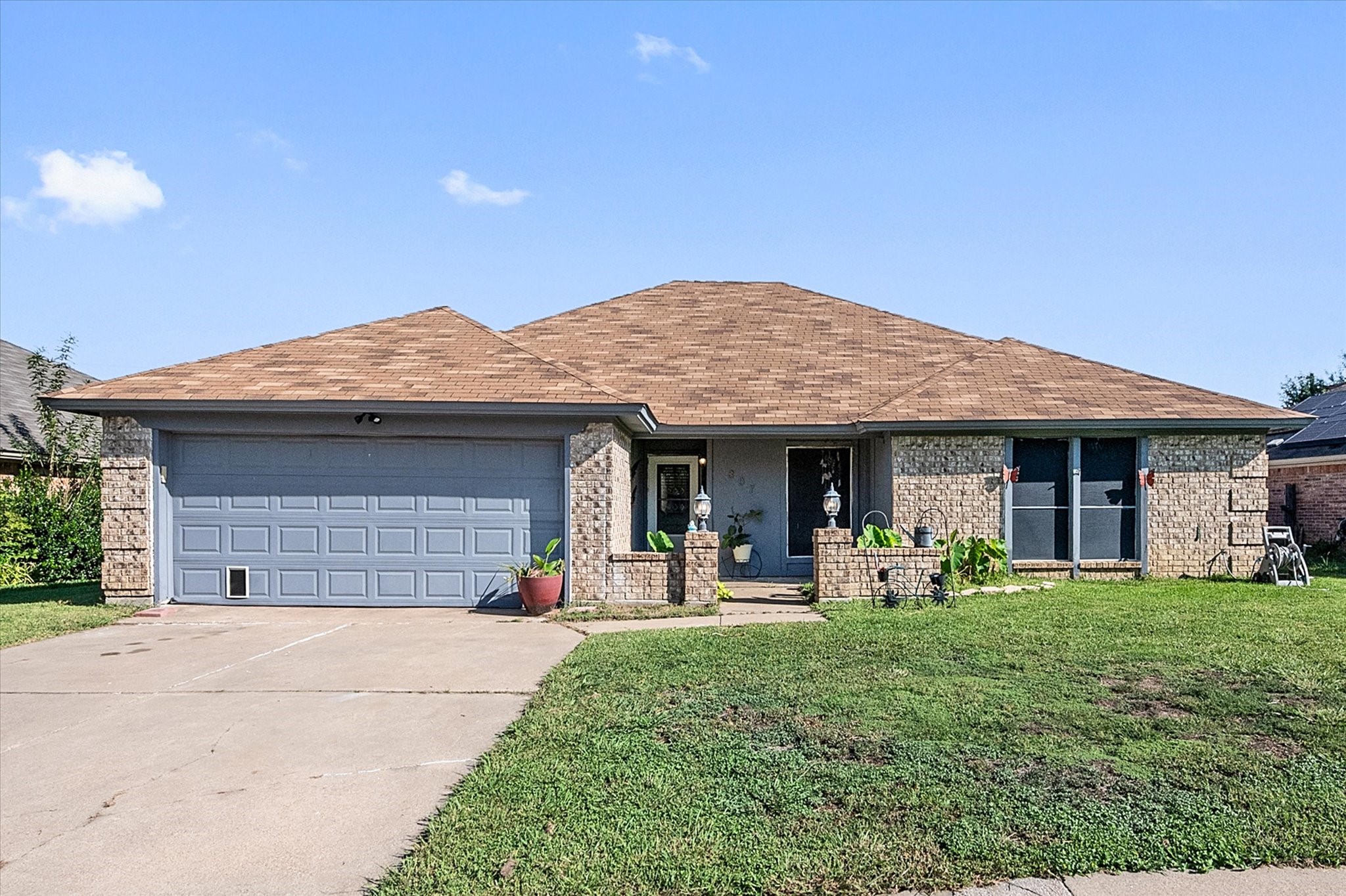 807 Fondren Drive Arlington TX 76001
