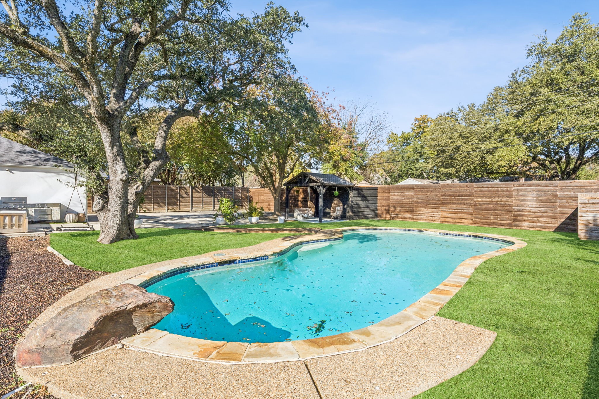 4863 Allencrest Lane Dallas TX 75244