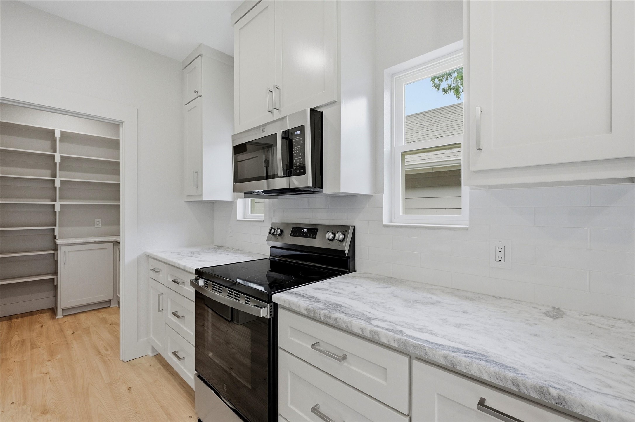 110 W Hull Street Denison TX 75021